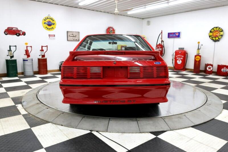 1990 Ford Mustang 30