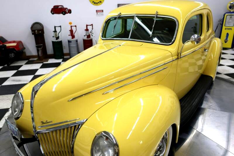 1939 Ford Deluxe 34