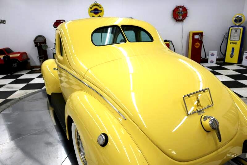 1939 Ford Deluxe 42