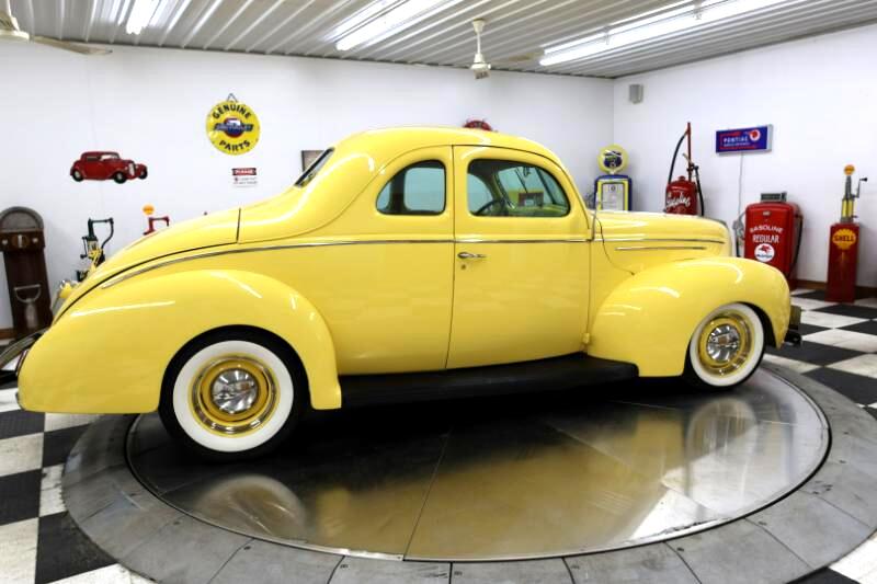 1939 Ford Deluxe 49