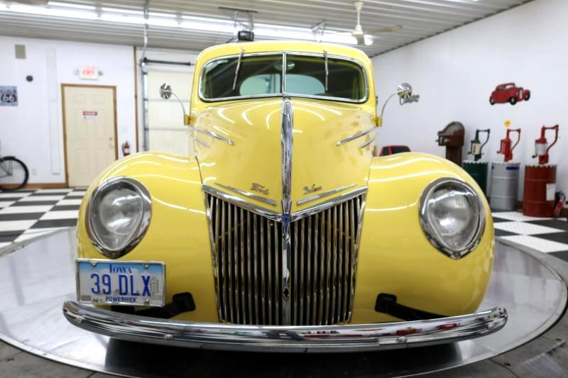 1939 Ford Deluxe 66