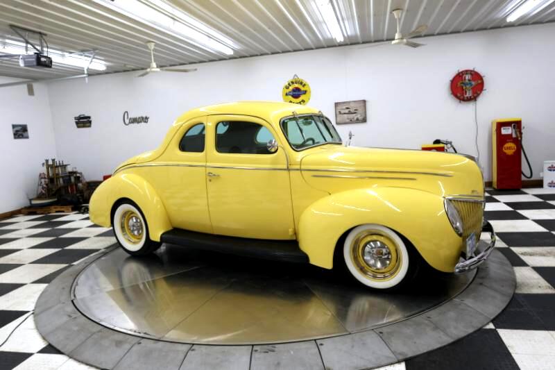 1939 Ford Deluxe 73