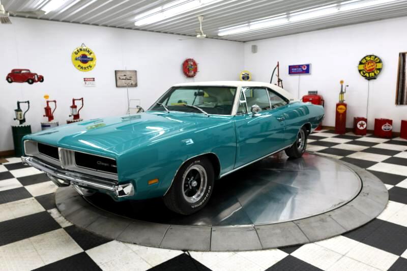 1969 Dodge Charger 34