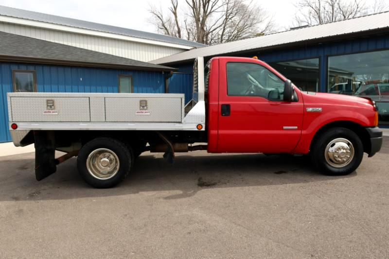 2006 Ford F350 33