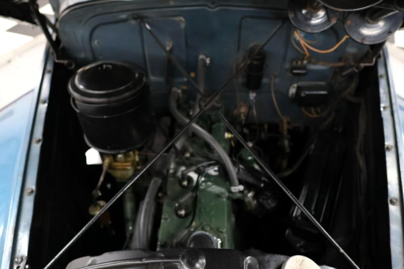 1940 Oldsmobile Touring 36