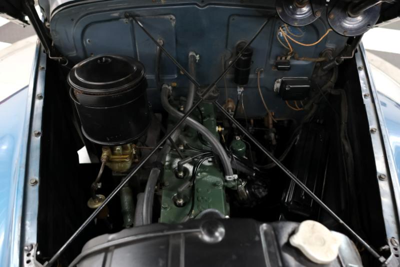 1940 Oldsmobile Touring 37