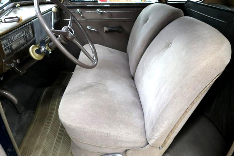 1940 Oldsmobile Touring 8