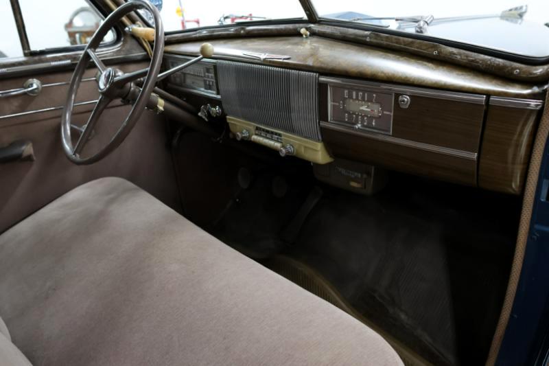 1940 Oldsmobile Touring 14