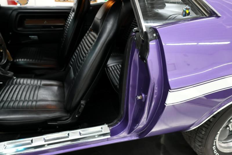 1970 Dodge Challenger 54