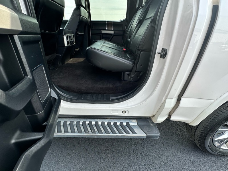 Ford F-150 4WD SuperCrew 157" Lariat 2017