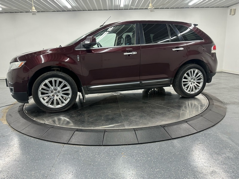2011 Lincoln MKX photo 3