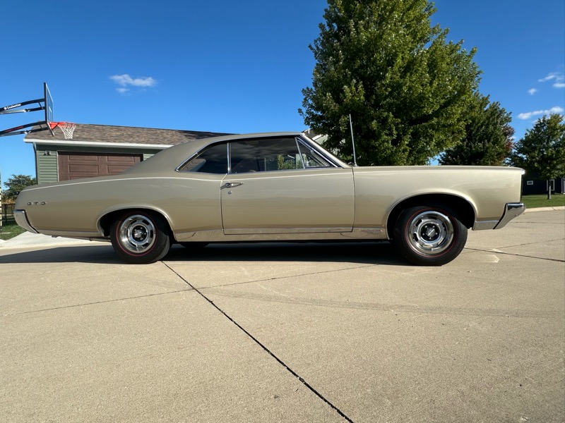1967 Pontiac GTO 