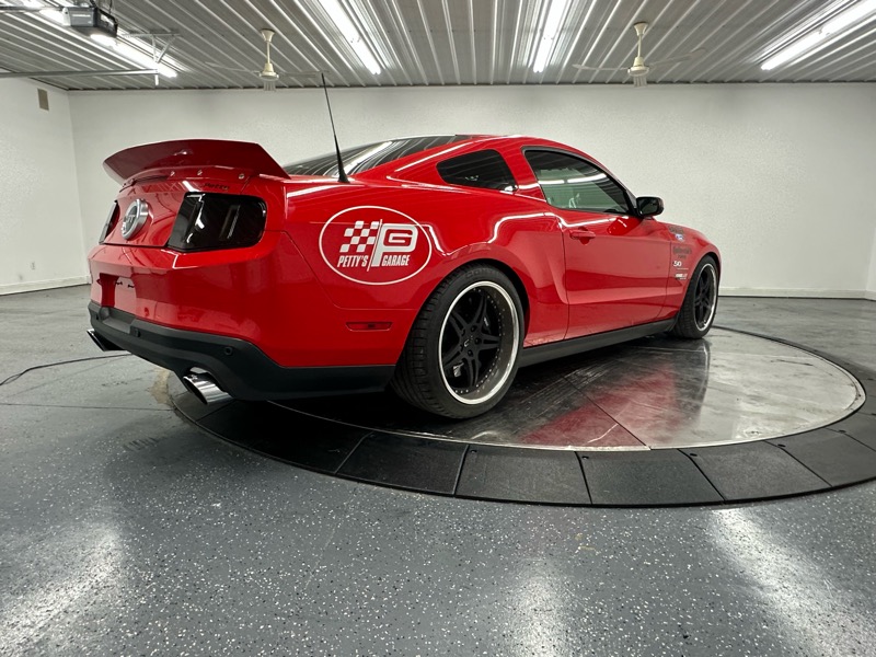 Ford Mustang GT Coupe 2012