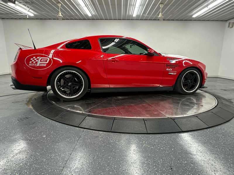 Ford Mustang GT Coupe 2012