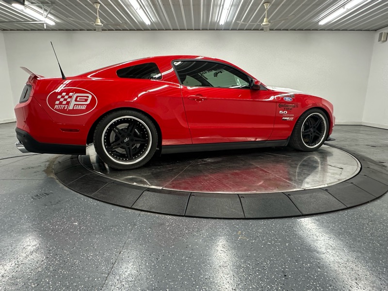 Ford Mustang GT Coupe 2012