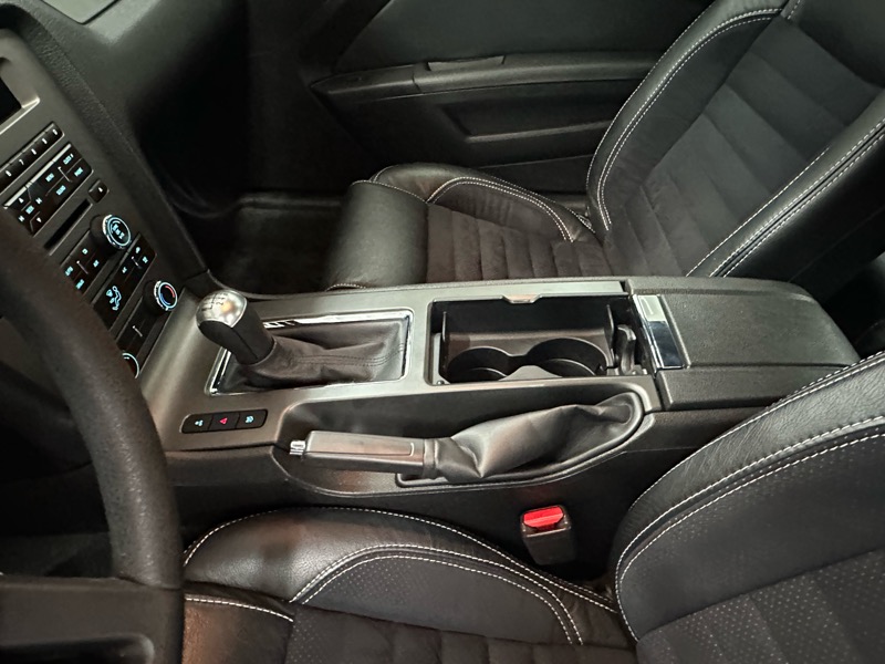 Ford Mustang GT Coupe 2012
