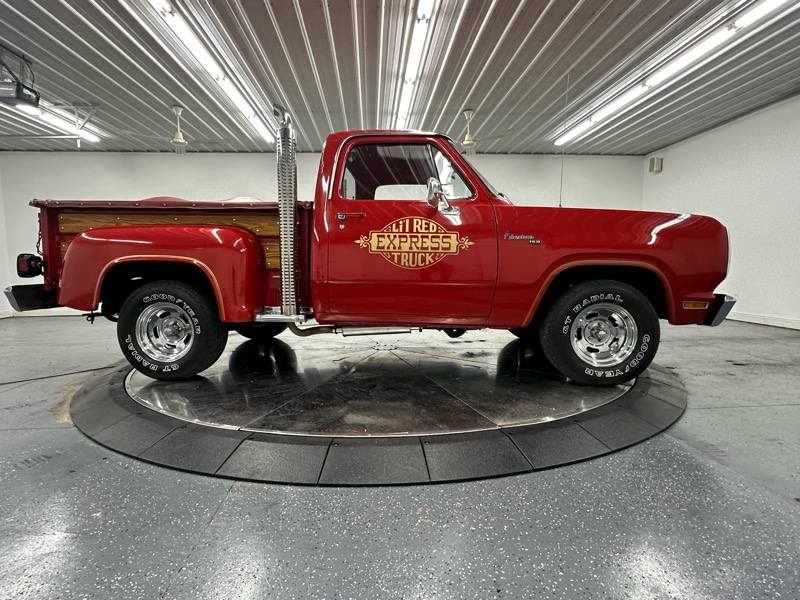 Dodge D150 Reg. Cab 6.5-ft. Bed 2WD 1979