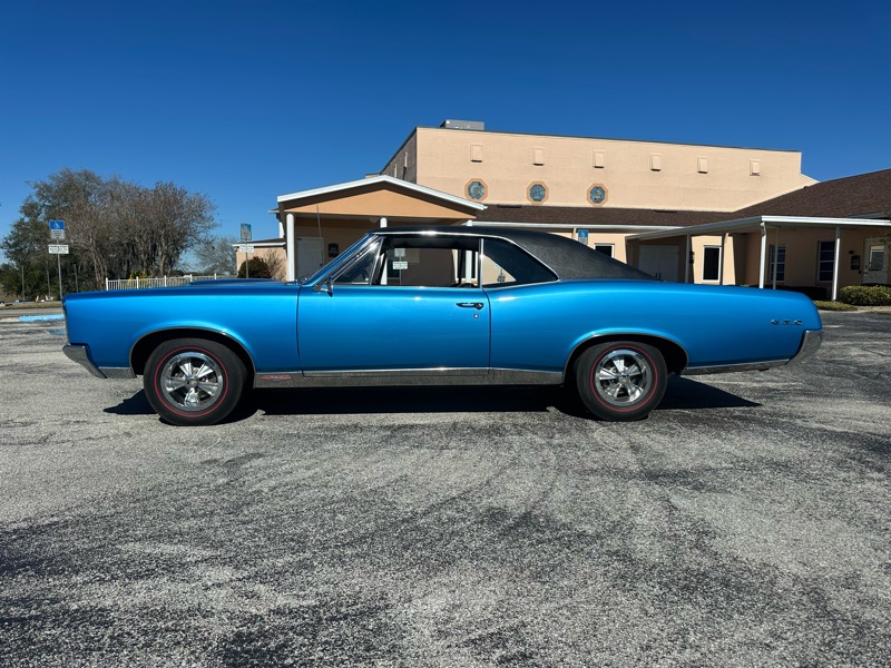 1967 Pontiac GTO 2D Coupe