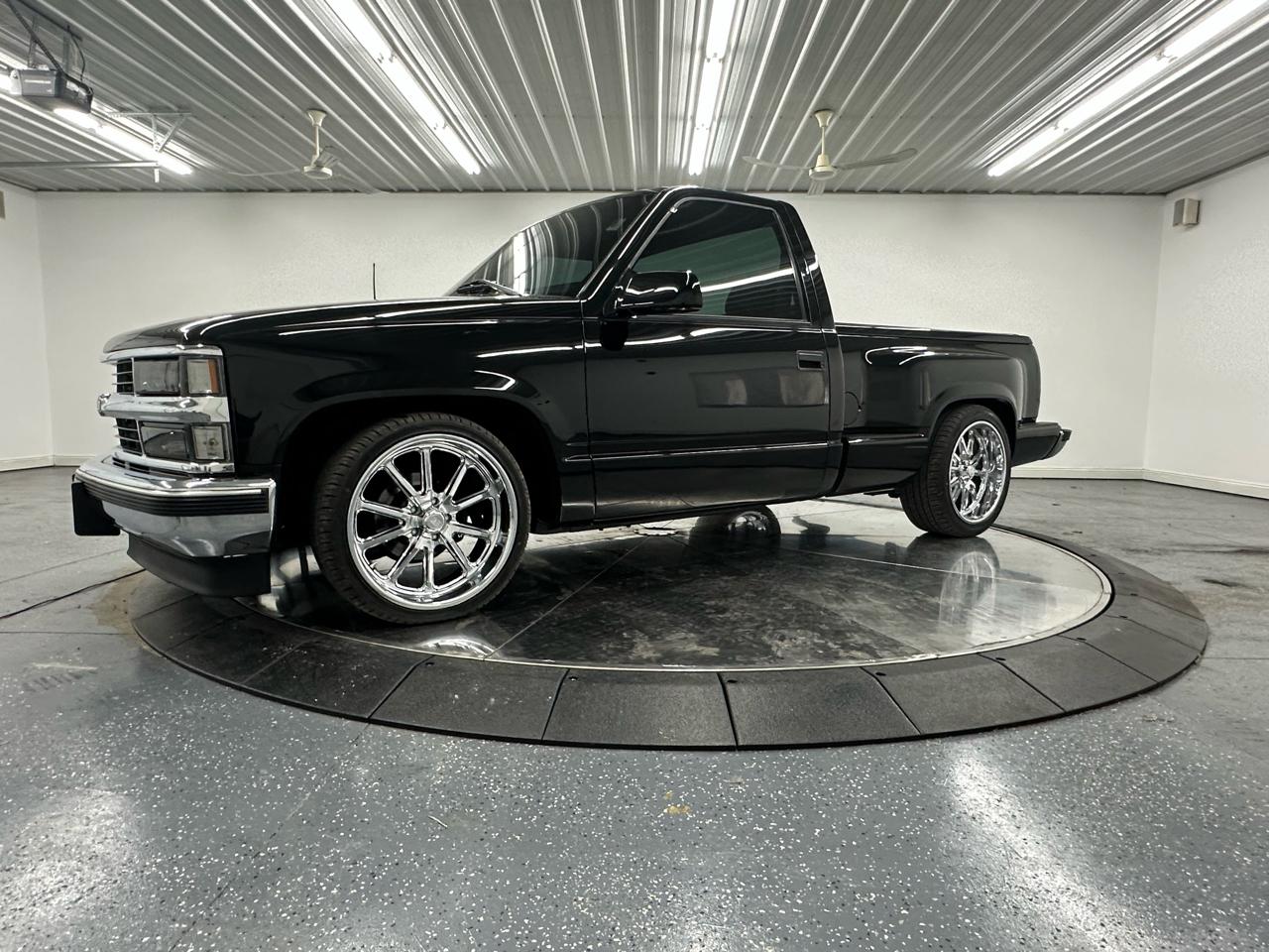 1997 Chevrolet C/K 1500 Reg. Cab W/T 6.5-ft. bed 2WD