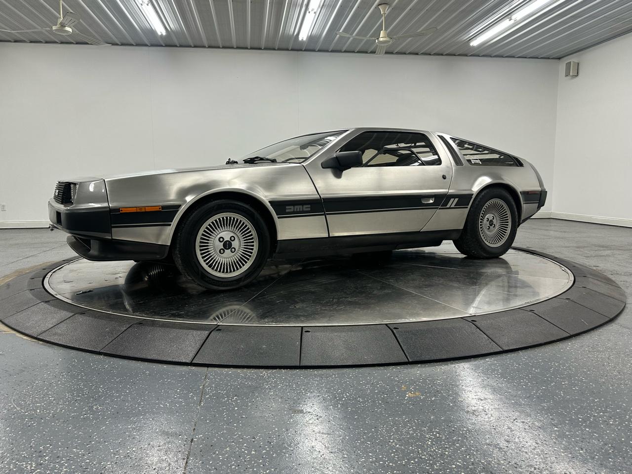 1981 DeLorean DMC-12 -