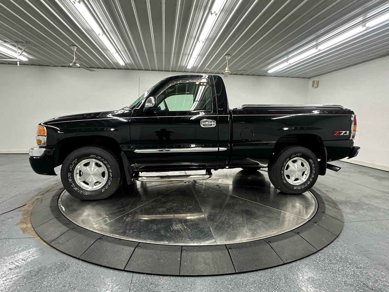 2004 GMC Sierra 1500 4WD Reg Cab 119.0" SLE
