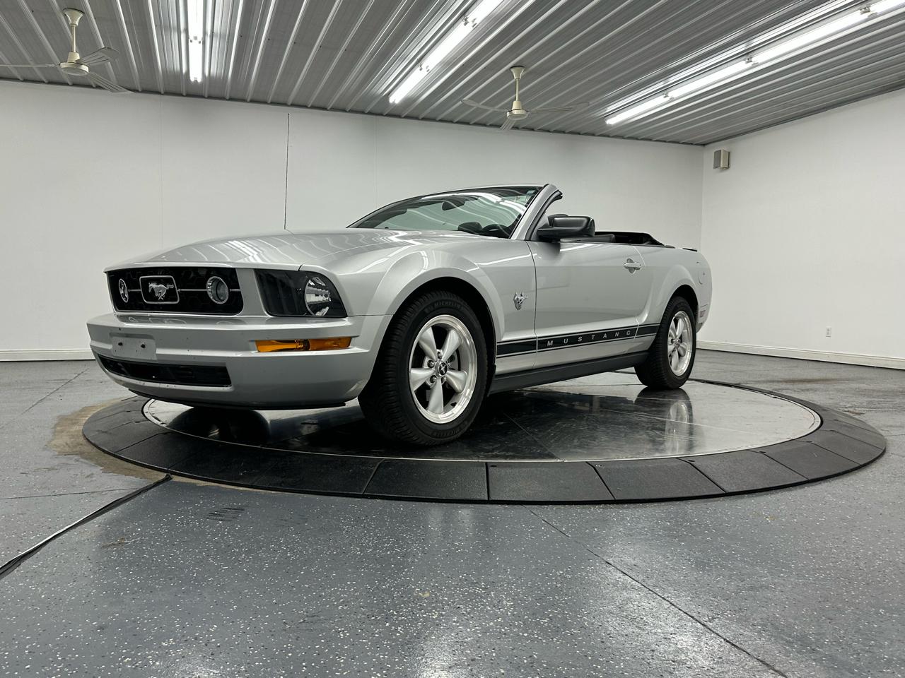 2009 Ford Mustang V6 Convertible