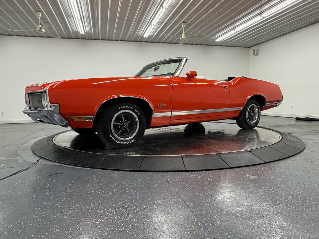 1970 Oldsmobile Cutlass Supreme 2dr Coupe Convertible