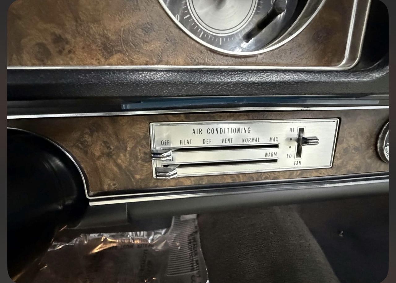 1970 Oldsmobile Cutlass Supreme 26