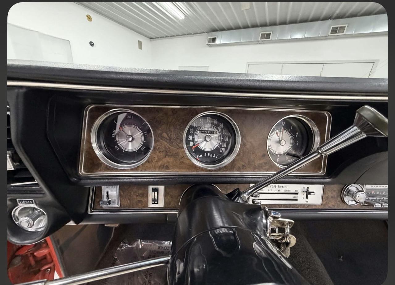 1970 Oldsmobile Cutlass Supreme 27