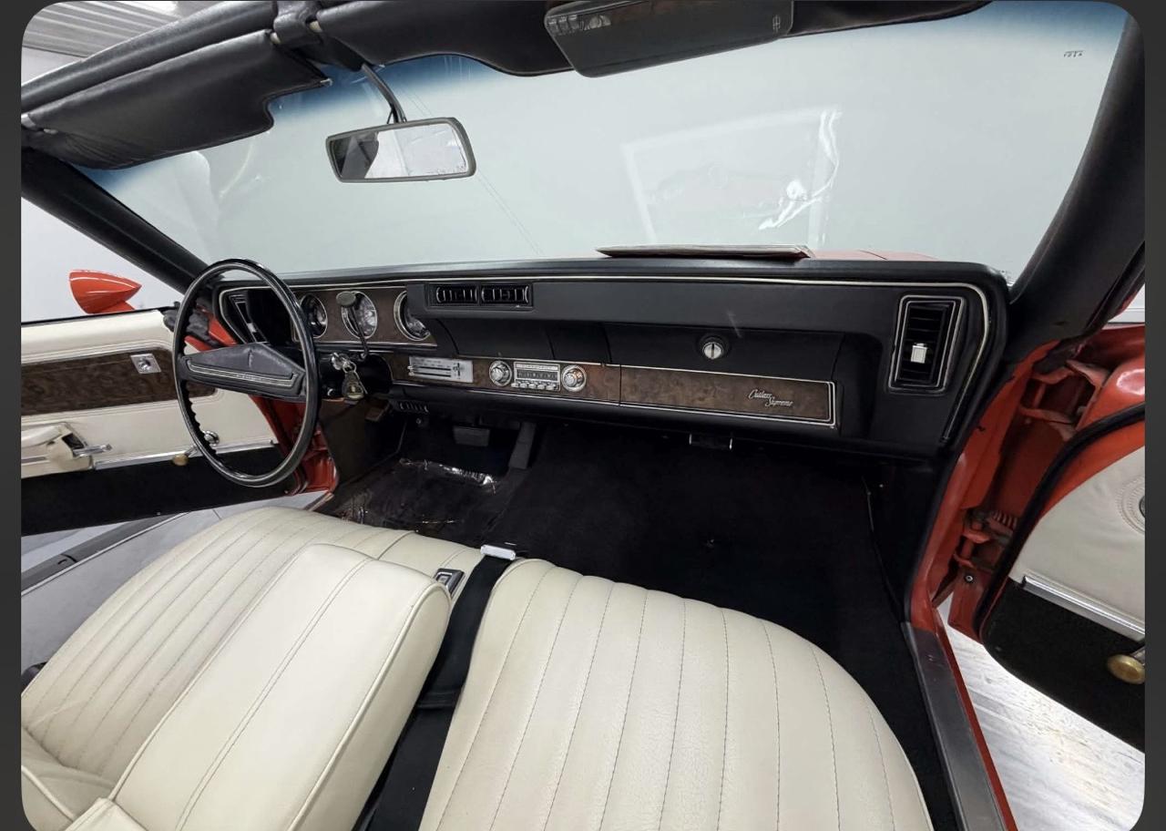 1970 Oldsmobile Cutlass Supreme 38