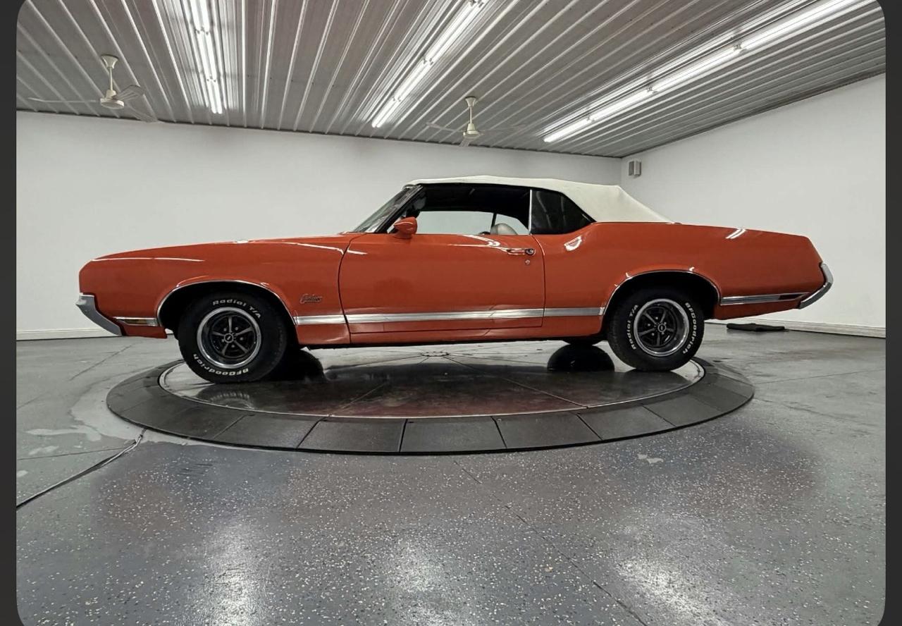 1970 Oldsmobile Cutlass Supreme 57