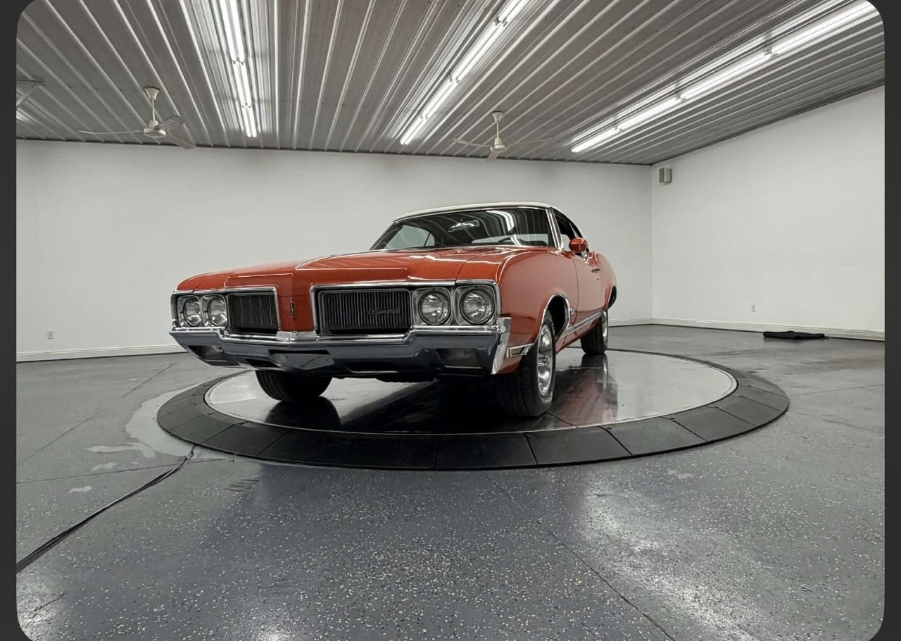 1970 Oldsmobile Cutlass Supreme 64