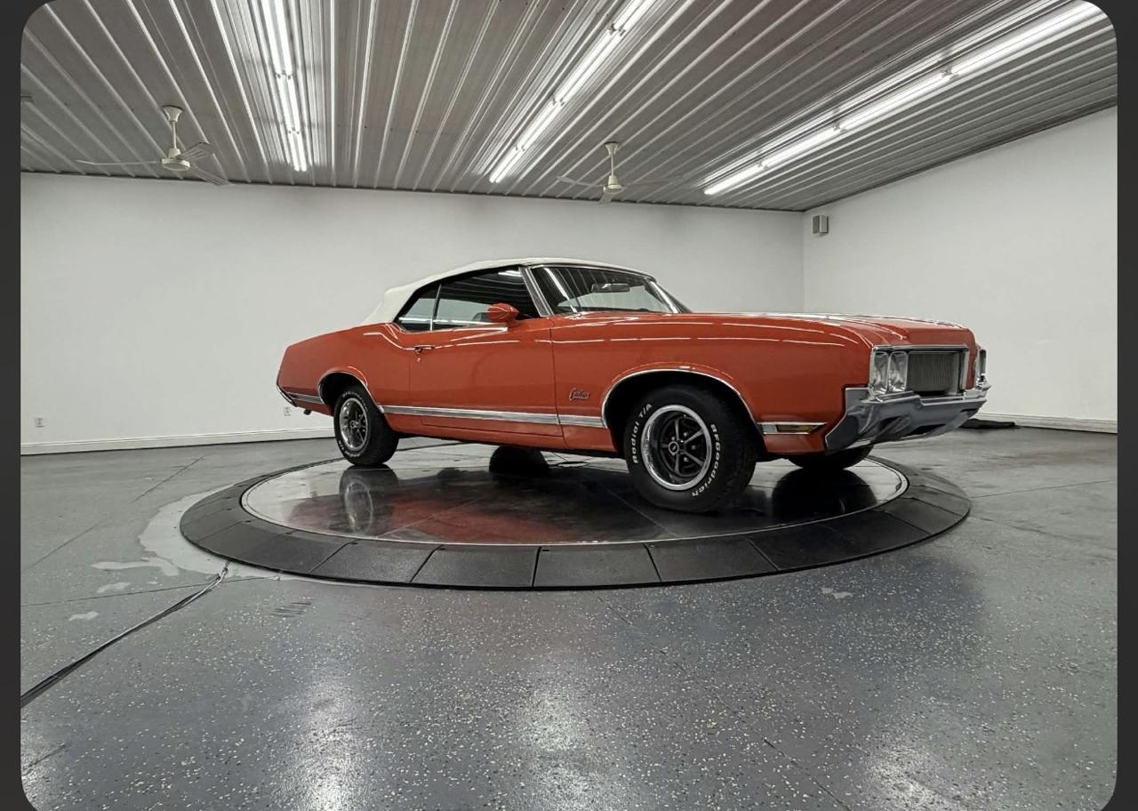 1970 Oldsmobile Cutlass Supreme 68