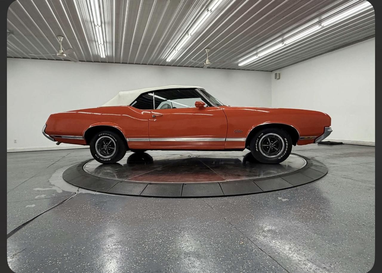 1970 Oldsmobile Cutlass Supreme 71
