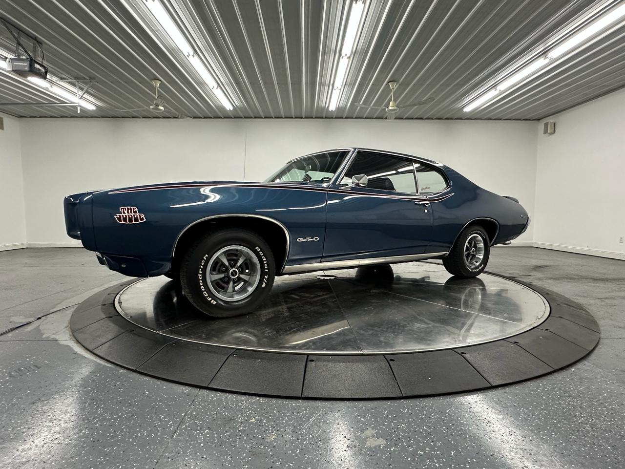 1969 Pontiac GTO 2dr Cpe