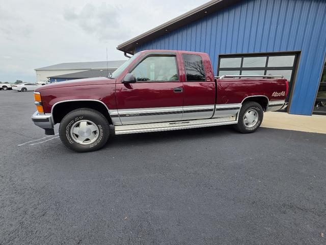 Red (Burgundy) 1996 Chevrolet C/K 1500 Pickup Truck 4-Speed Automatic