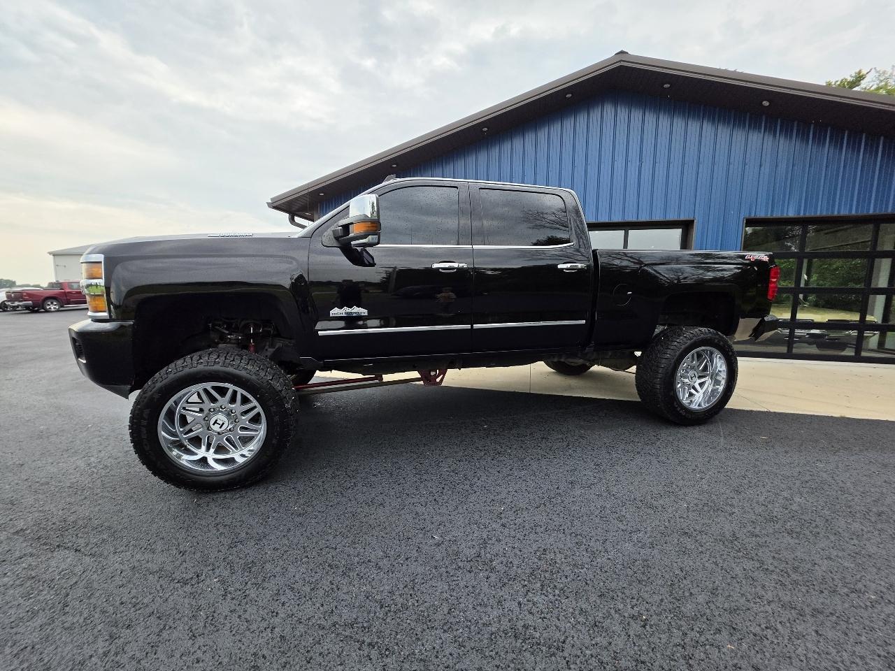 2016 Chevrolet Silverado 2500HD 4WD Crew Cab 159" High Country