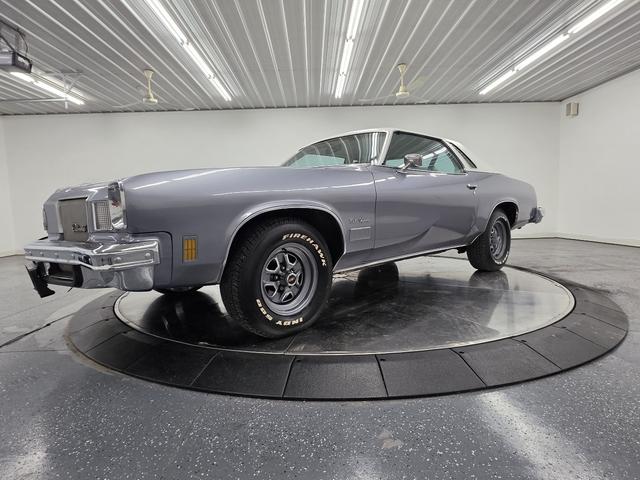 Blue 1974 Oldsmobile Cutlass Supreme Sedan 3-Speed Automatic