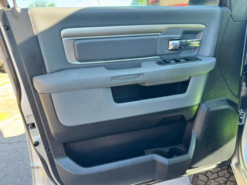RAM 2500 SLT Crew Cab SWB 4WD 2015