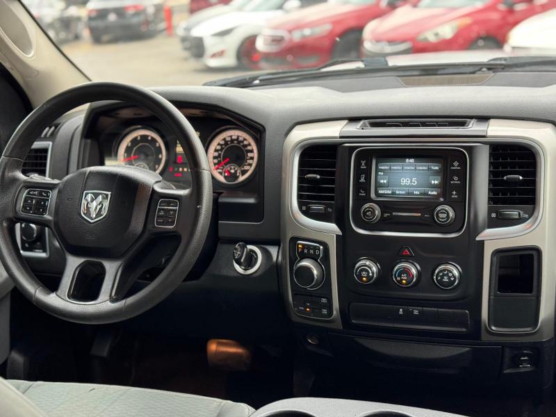 RAM 1500 SLT Crew Cab SWB 4WD 2017 RAM 1500 SLT Crew Cab SWB 4WD 2017