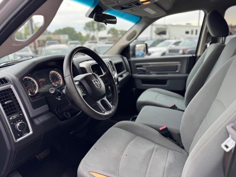 RAM 1500 SLT Crew Cab SWB 4WD 2017 RAM 1500 SLT Crew Cab SWB 4WD 2017