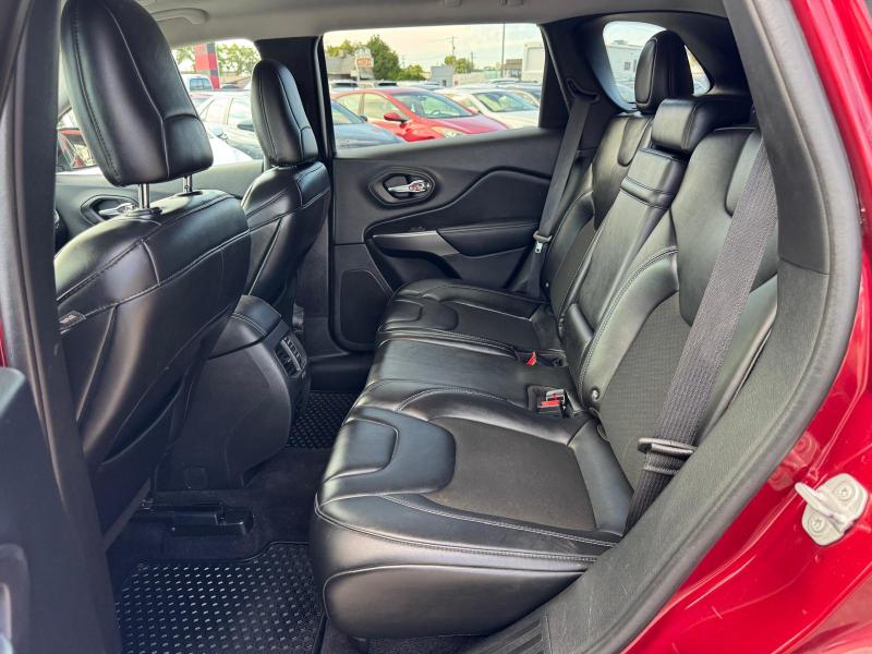 Jeep Cherokee Latitude Plus 4WD 2019 Jeep Cherokee Latitude Plus 4WD 2019