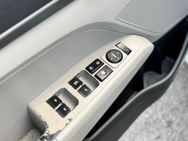 Hyundai Elantra SE 6AT 2017 Hyundai Elantra SE 6AT 2017