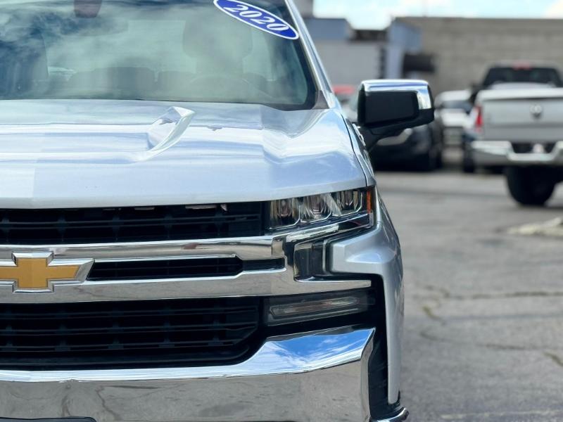 2020 Chevrolet Silverado 1500 LT photo 3