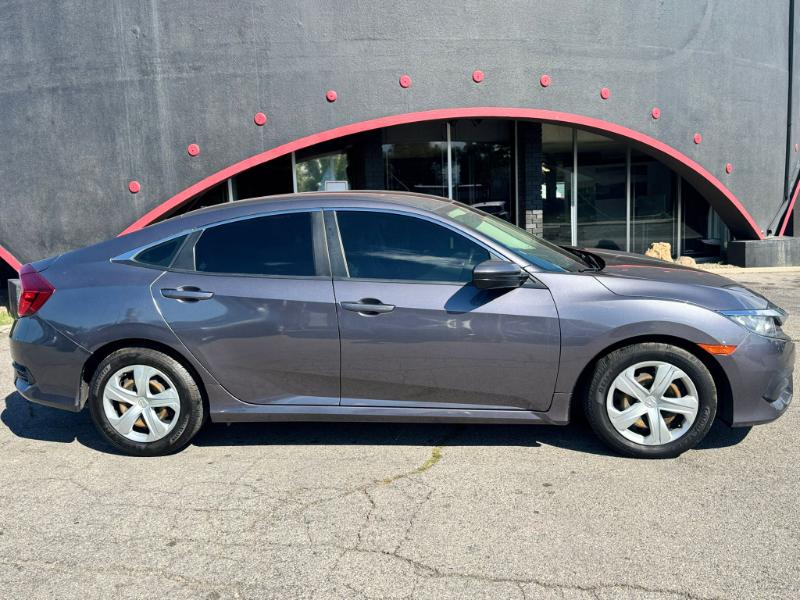 2017 Honda Civic LX photo 4
