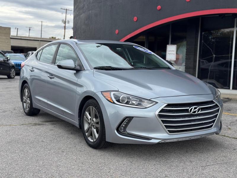 2017 Hyundai Elantra Value Edition photo 2