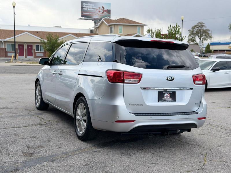 Kia Sedona EX 2016