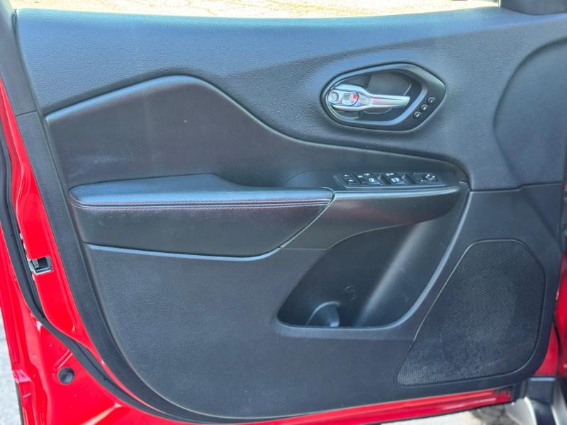 Jeep Cherokee Trailhawk 4WD 2019 Jeep Cherokee Trailhawk 4WD 2019