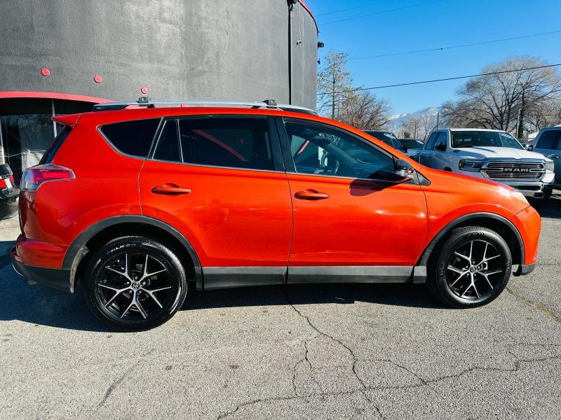 Toyota RAV4 SE 4WD 2016