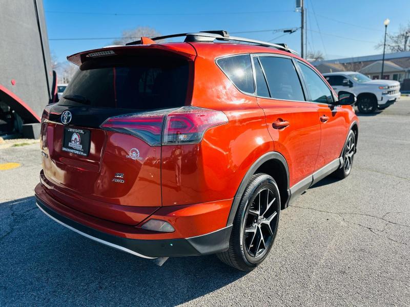 Toyota RAV4 SE 4WD 2016